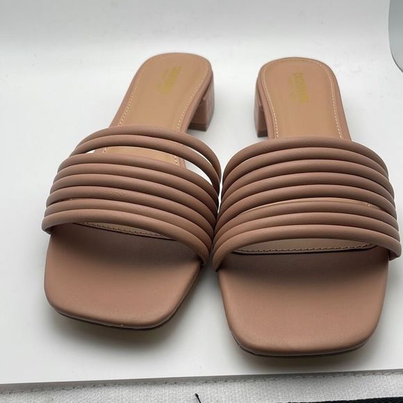 CUSHIONAIRE Women's strappy low block heel slide sandal 9 Nude - Picture 2 of 5